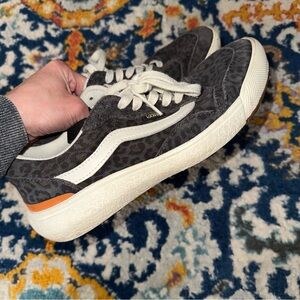 Vans Unisex Cheetah Ultrarange Exo SE low-top sneakers Sz  W: 8.5 M: 7